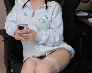 秀人网 – 御姐养成记：小九月私房合集，让你知道什么叫做惹火的诱惑。