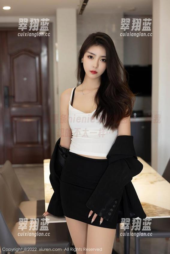 秀人网 - 小薯条nienie女神的图集，跟我想的不太一样…