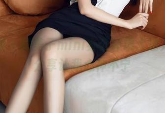 秀人网 – 糯美子mini办公环境太迷人，这分享让我心神不宁