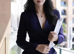秀人网 – 看，言沫的黑丝，又是个经典的‘搭配错误’…原图依然吸引人