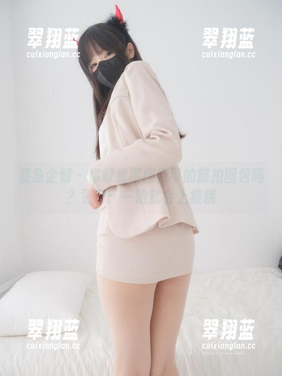 紧急企划 - 你敢看樱樱樱可的旅拍图包吗？警告：一眼就会上瘾哦