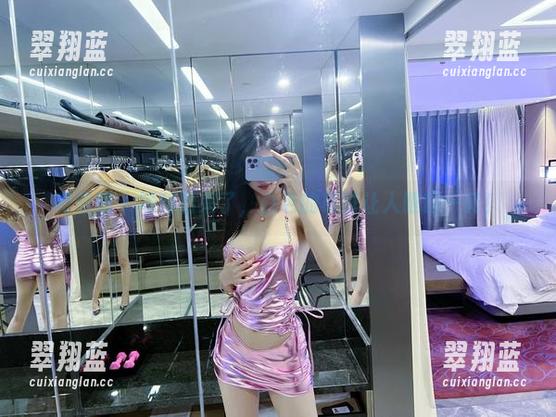微密圈 - 福利出来了，白色的葛征让人眼前一亮！