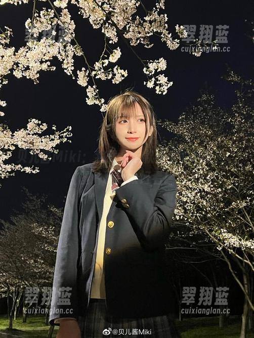 贝儿酱Miki 贝儿酱Miki:我就是这款修女的选手包,图片精选太好看!