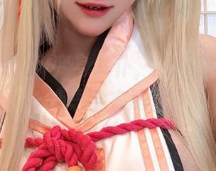贝贝琪Becky变身女仆，在线美图里的小心思全在眼里