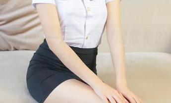 青豆客 – 山间一抹清纯，顾欣怡的照片让人想要捉摸些魔幻。