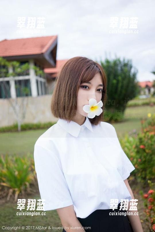 魅妍社 - 哎哟，赵欢颜Jessica，这眼镜下的眼神，这组美图抗拒不了，图包太显眼了，恕我直言！